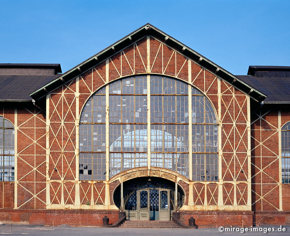 Zeche Zollern
Dortmund
Schlüsselwörter: Kunst, Industriekultur, IBA, Strukturwandel, Ruhrgebiet, Bergbau, Montanindustrie, Nordrhein Westfalen, Energie, Stahl, Landschaft, Schwerindustrie, Errinnerung, Eingang, Jugendstil, Eisen, Rost, Architektur, Kulturhauptstadt 2010