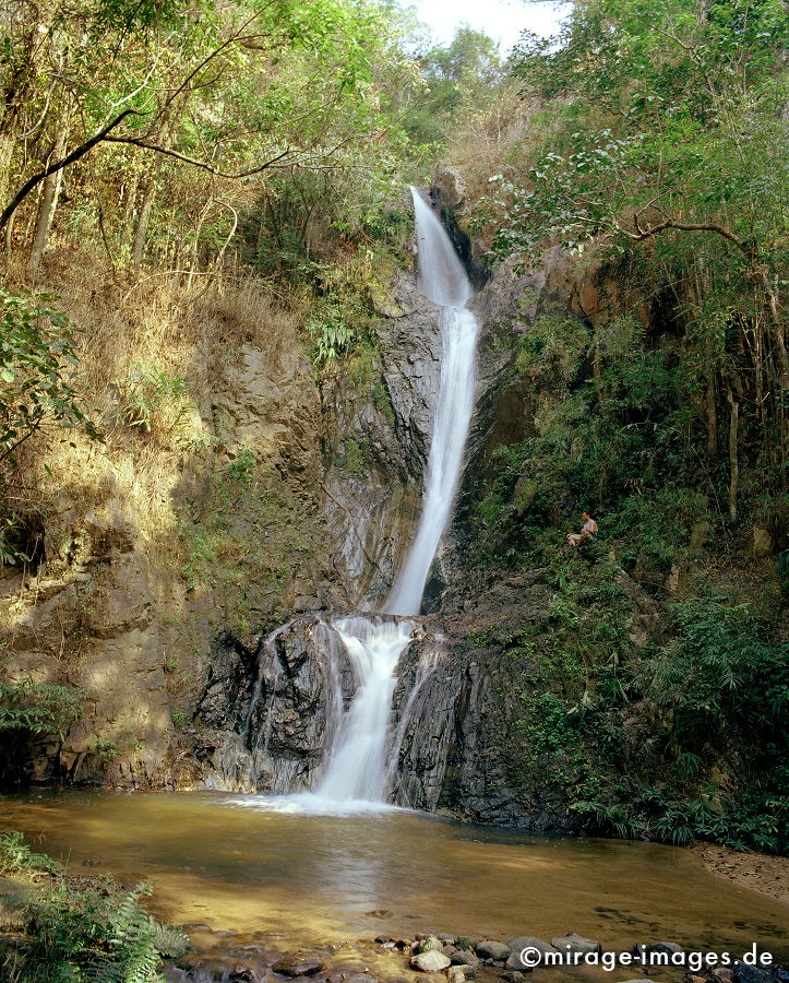 Waterfall
Pai
Schlüsselwörter: Wasserfall, Wasser, fliessen, Ruhe, Natur, Stein, Meditation, Entspannung, entspannen, Wildnis, unberÃ¼hrt, frisch, klar, natÃ¼rlich, Harmonie, authentisch, Felsen, Reinheit, Sauberkeit, Leben, zerbrechlich, empfindlich, romantisch, idyllisch, kÃ¼hl,