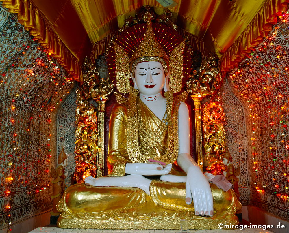 Shrine
Katha
Schlüsselwörter: meditation1, Kraft, Verehrung, Kult, Opfer, Meditation, Buddhismus, Religion, Schrein, Spiritualität, Anbetung, Ruhe, Natur, Frieden, heilig, Entspannung, entspannen, Glauben, gläubig, religiös, Kontemplation, Liebe,
