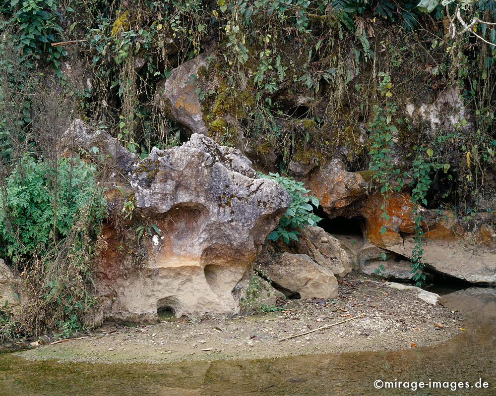 Spring Water
Nam Pik
Schlüsselwörter: Dschungel, Tropen, Wasser, Fluss, Ruhe, Wasser, Natur, Landschaft, SÃ¼dost Asien, Reise, Pflanzen, klar, rein, grÃ¼n, Urwald, Einsamkeit, archaisch, Ã–kologie, Indochina, fliessen, Stille,