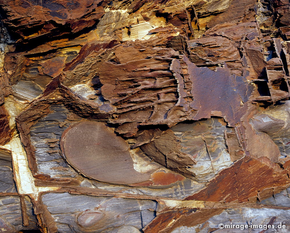 Rusty Rock
Kho Lanta Marine National Park
