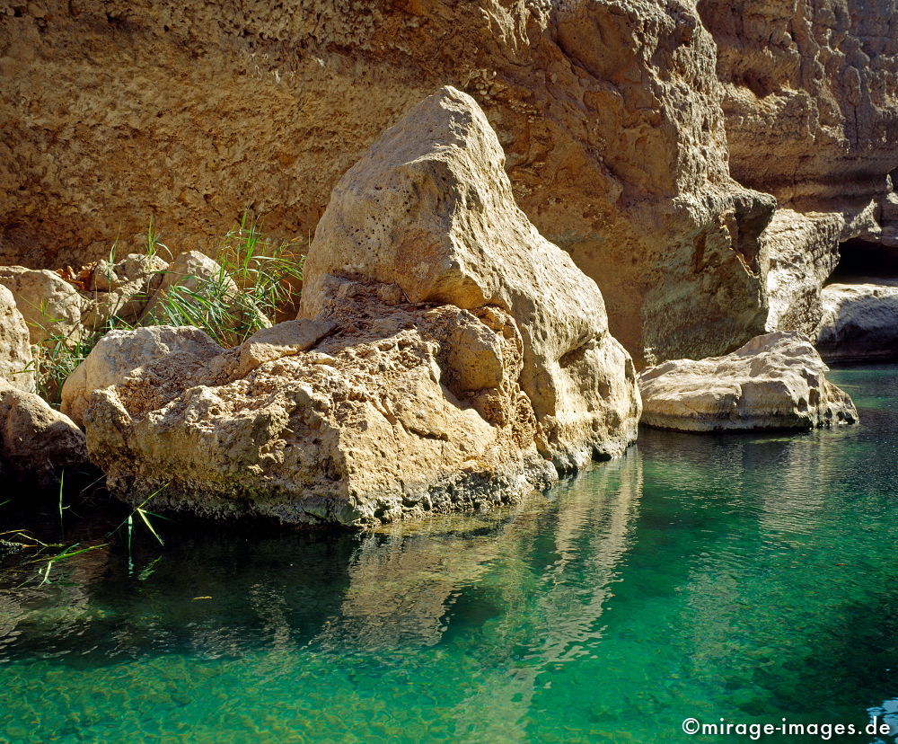 Oasis
Wadi Ash Shab
Schlüsselwörter: Oase, Wadi, Flussbett, Wasser, Erfrischung, Stein, Schlucht, Fluss, klar, sauber, Felsen, schroff, ruhig, sonnig, friedlich, Frieden, Ruhe, Stille, schÃ¶n, SchÃ¶nheit, spektakulÃ¤r, unberÃ¼hrt, glasklar, ursprÃ¼nglich, Attraktion, einladend, hell, baden, 