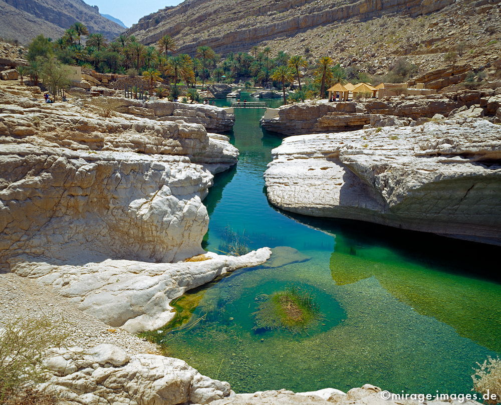 Oasis
Wadi Bani Khalid
Schlüsselwörter: Oase, Wadi, grÃ¼n, tÃ¼rkis, Flussbett, Wasser, Erfrischung, Palmen, Stein, Schlucht, Fluss, klar, sauber, Berg, Felsen, Einsamkeit, einsam, schroff, ruhig, sonnig, Ruhe, Stille, SchÃ¶nheit, spektakulÃ¤r, schroff, rauh, unberÃ¼hrt, glasklar, 