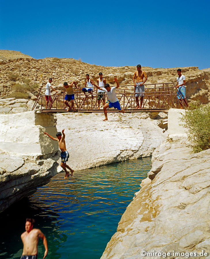 Wadi Bani Khalid
Sharqiyah
Schlüsselwörter: Oase, Wadi, Flussbett, Wasser, Erfrischung, Palmen, Stein, Schlucht, Fluss, klar, sauber, Berg, Felsen, baden, sonnig, grün, türkis, schroff, ruhig, Gegensatz, sonnig, friedlich, Frieden, glasklar, schön, Schönheit, spektakulär, schroff, rauh, unber