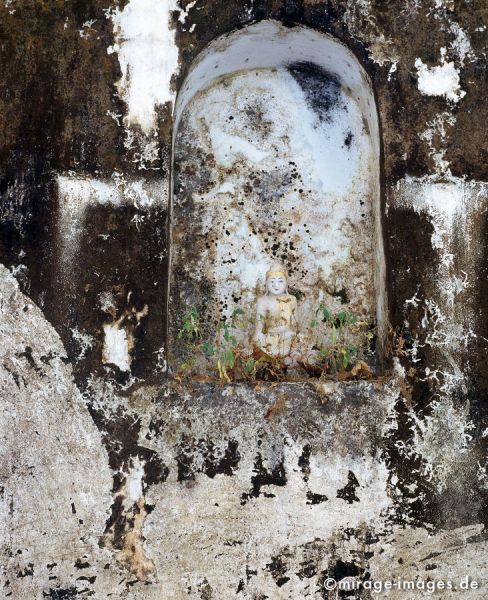 Kawgun Cave
Hpa - an
Schlüsselwörter: Birma, Burma, Myanmar, SÃ¼dost Asien, HÃ¶hle, Stein, Heiligtum, Tempel, Kraft, Meditation, Buddhismus, Religion, SpiritualitÃ¤t, Anbetung, Ruhe, Skulptur, zeitlos, SchÃ¶nheit, Stille, Frieden, friedlich, heilig, Entspannung, entspannen, Liebe, Menschlichk