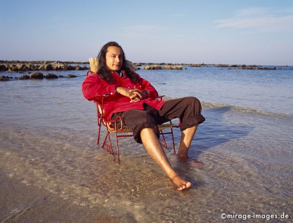 San Naing
Ngapali Beach
Schlüsselwörter: mixed1, Portrait, Maler, KÃ¼nstler, gebildet, Bilder, Birma, Burma, Myanmar, SÃ¼dost Asien, Entwicklungsland, Tropen,