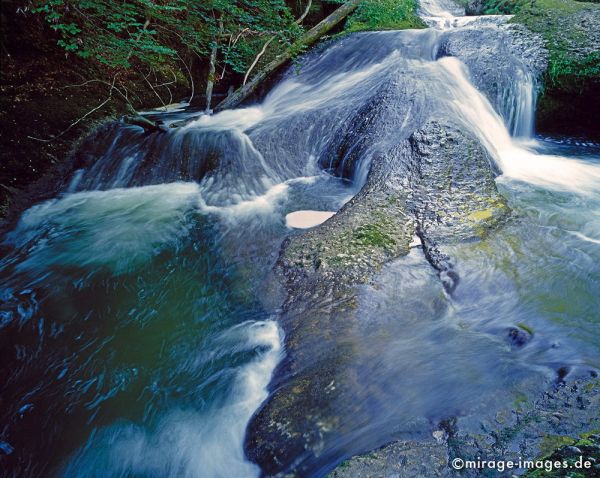 Eistobel
AllgÃ¤u
Schlüsselwörter: Wasser, wild, naturnah, rauschen, fliessen, kalt, Schlucht, Katarakte, Gumpen, 