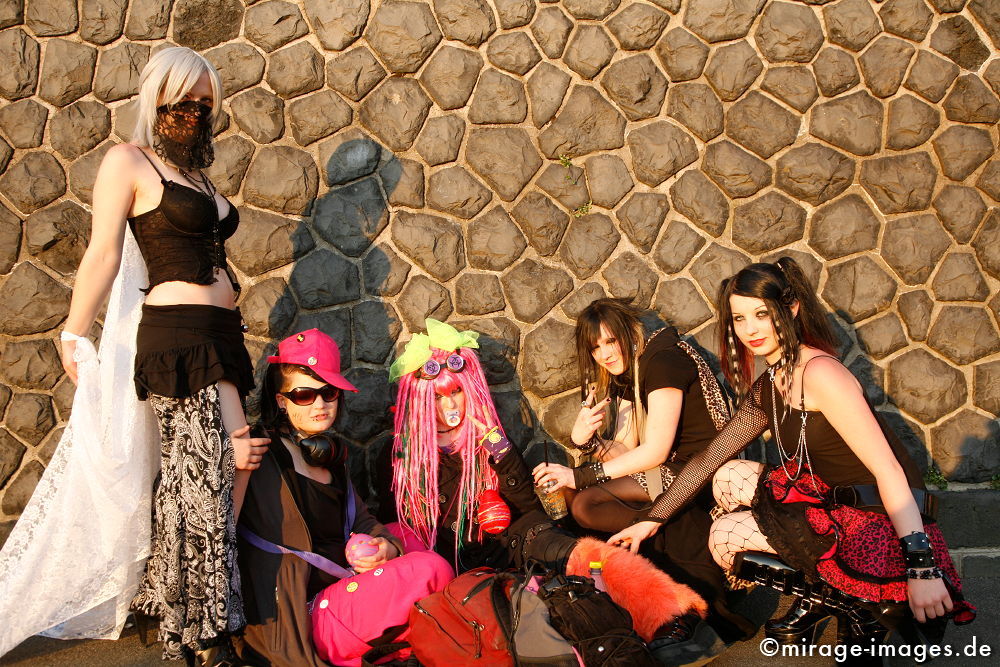 Japan Tag
Dsseldorf
Schlüsselwörter: Mdchen, Teenie, Gothik, Rollenspiel, Cosplay, Comic, Manga, Anime, Jugendkultur, Japan, japanisch, Fernost, bunt, schrill, Pop, Popkultur, futuristisch, virtuell, Fantasie, bizarr, Visu, fashion, Mode, schräg, niedlich, Gender, Spiel, Outfit, exotisch,