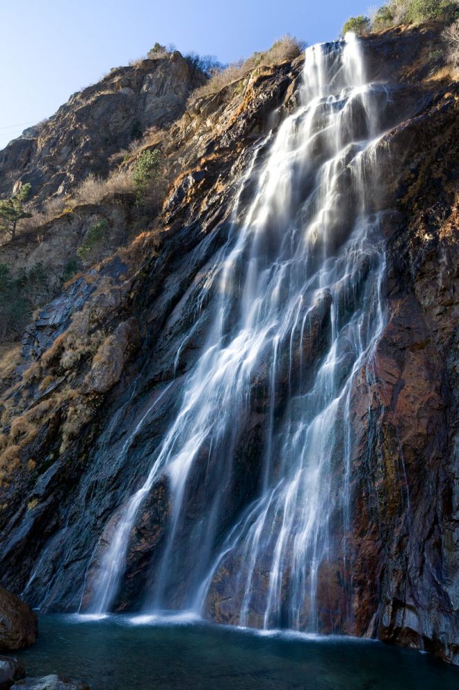 Cascade de Pissevache
Vernayaz
Schlüsselwörter: Wasser Wasserfall sanft wild weich Felsen Natur natürlich Kulisse sauber romantisch lebendig ursprünglich zerbrechlich sanft fliessen Ruhe Entspannung entspannen bewegen Sehnsucht Leben Harmonie rauschen einladend kühl frisch malerisch Postkarte 