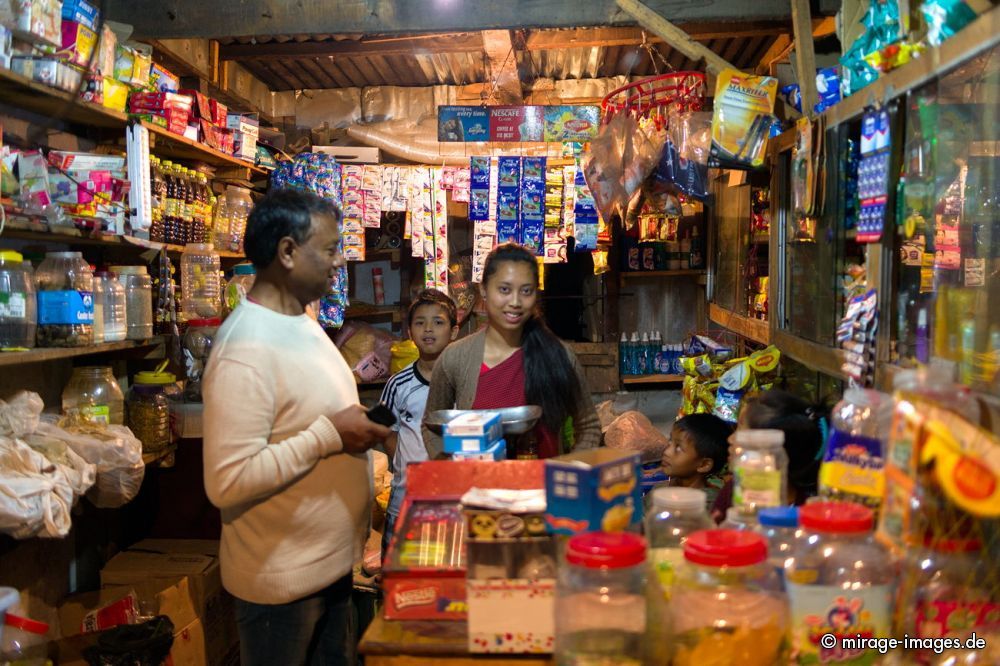 Robin shopping
Shillong Umiam Lake
