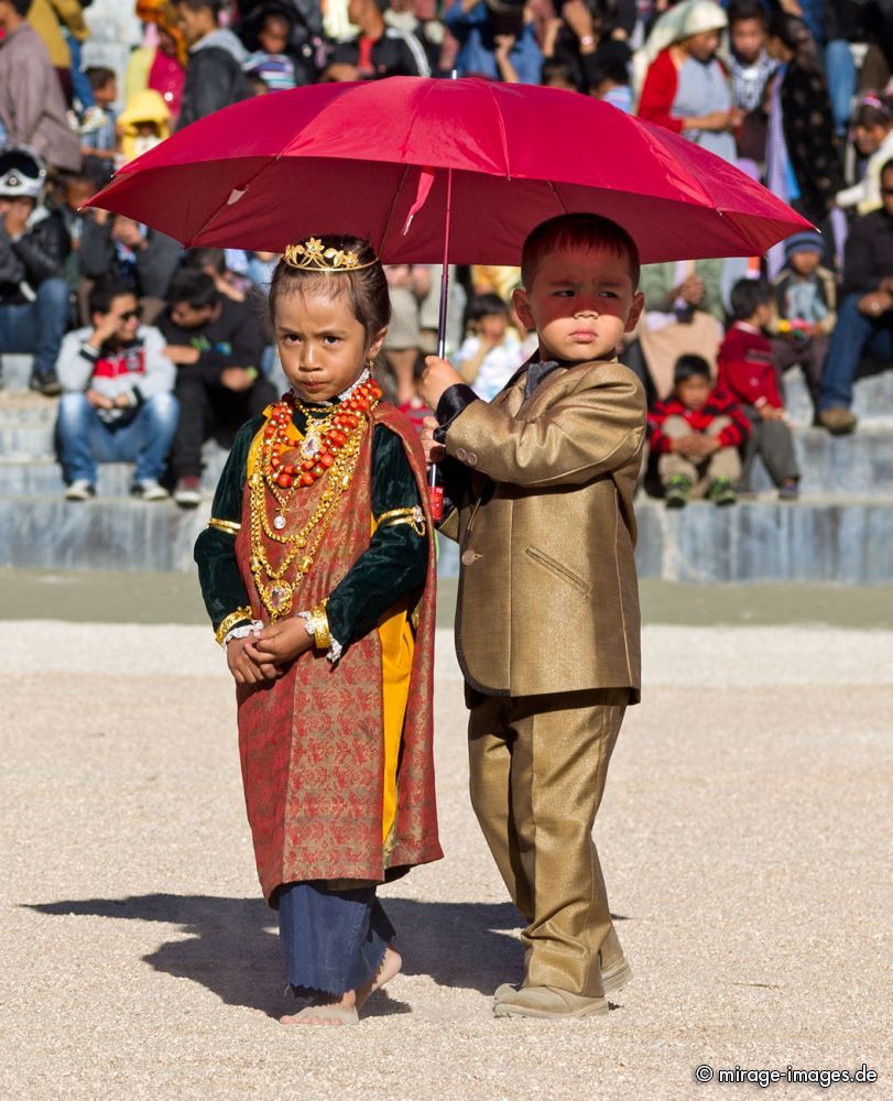 Pemblang Ceremony 
Ka Pomblang Nongkrem Festival Smit Shillong
