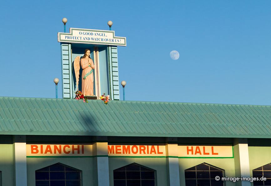 Angel & Moon
Shillong
