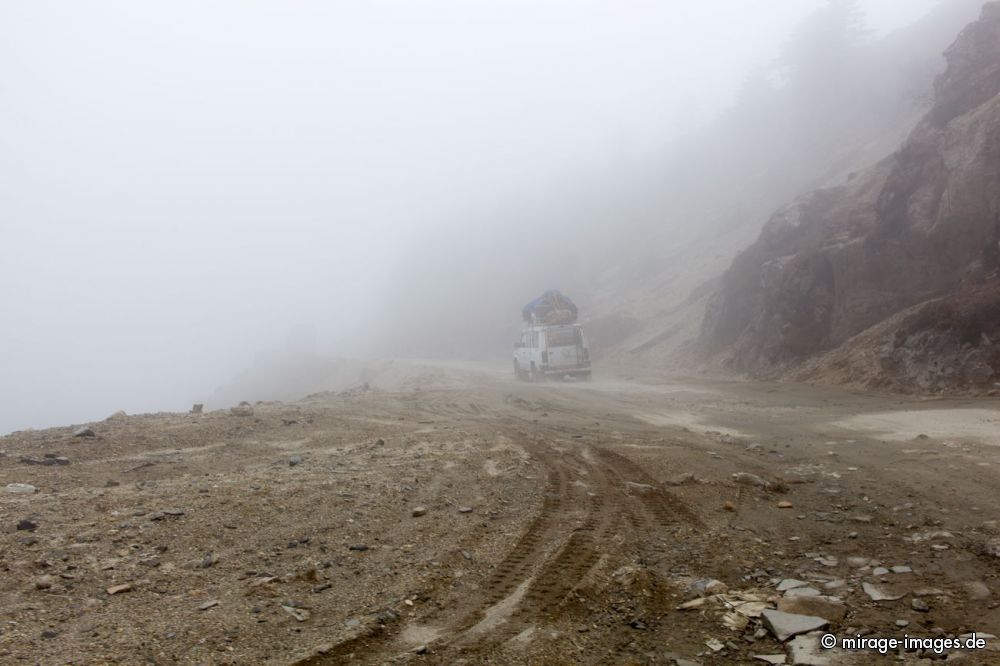 Sumos in the Fog
Sela Pass
