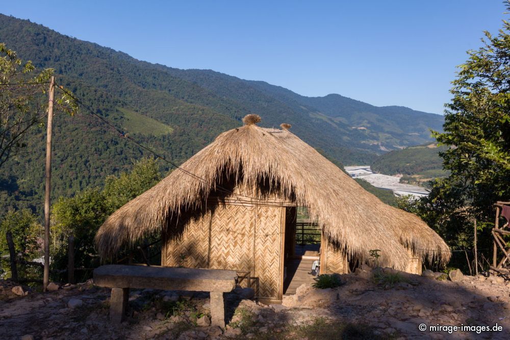 Hut with a good View
Damro Upper Siang
