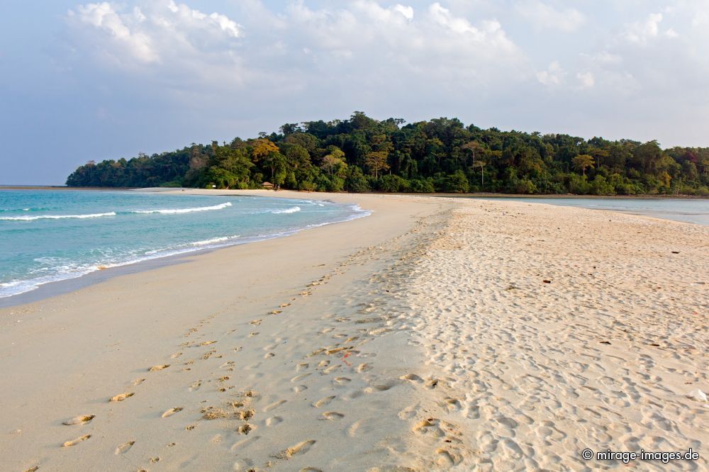 Smith and Ross Island
Schlüsselwörter: Insel Strand Sonne Meer Erholung Natur Wärme Sand Tourismus Traum romantisch arm tropisch