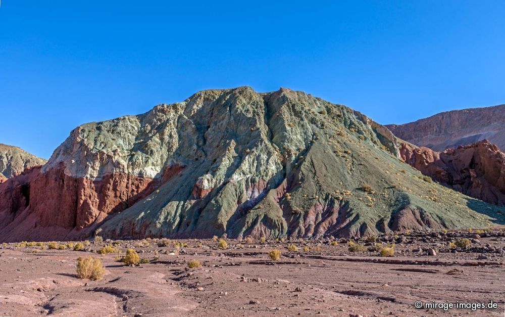  Rainbow Valley
Valle del Arcoiris
Schlüsselwörter: archaisch arid bizarr bunt dürr Einsamkeit entlegen Felsen Erosion farbig fantastisch eindrucksvoll Freiheit Geologie geschützt grün karg Sonne Landschaft Leere malerisch Mineralien Natur natürlich Naturschönheit Wüste rein rot Ruhe Schönheit wasse
