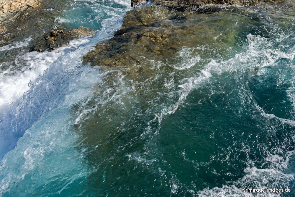 Rio Baker
Puerto Bertrand
Schlüsselwörter: Welle Fluss Wasser Wasserfall Kaskade SchÃ¶nheit wild weich Natur natÃ¼rlich sauber romantisch ursprÃ¼nglich tÃ¼rkis Harmonie tÃ¼rkis kalt entspannend sensibel kraftvoll Umwelt Umweltverschmutzung fliessen Ruhe Meditation Entspannung frisch malerisch Sehn