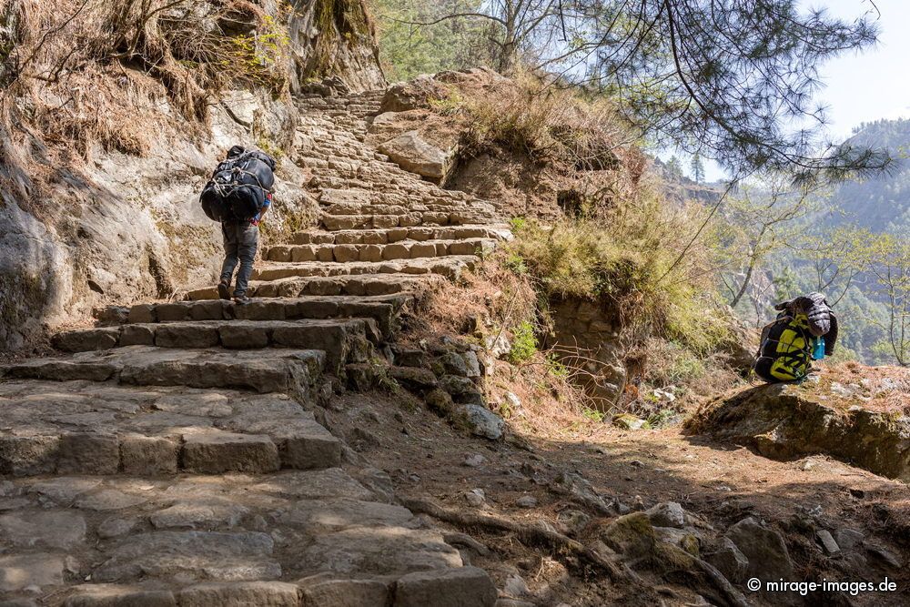 On the way to Phakding
Everest Base Camp Trekking Route 
