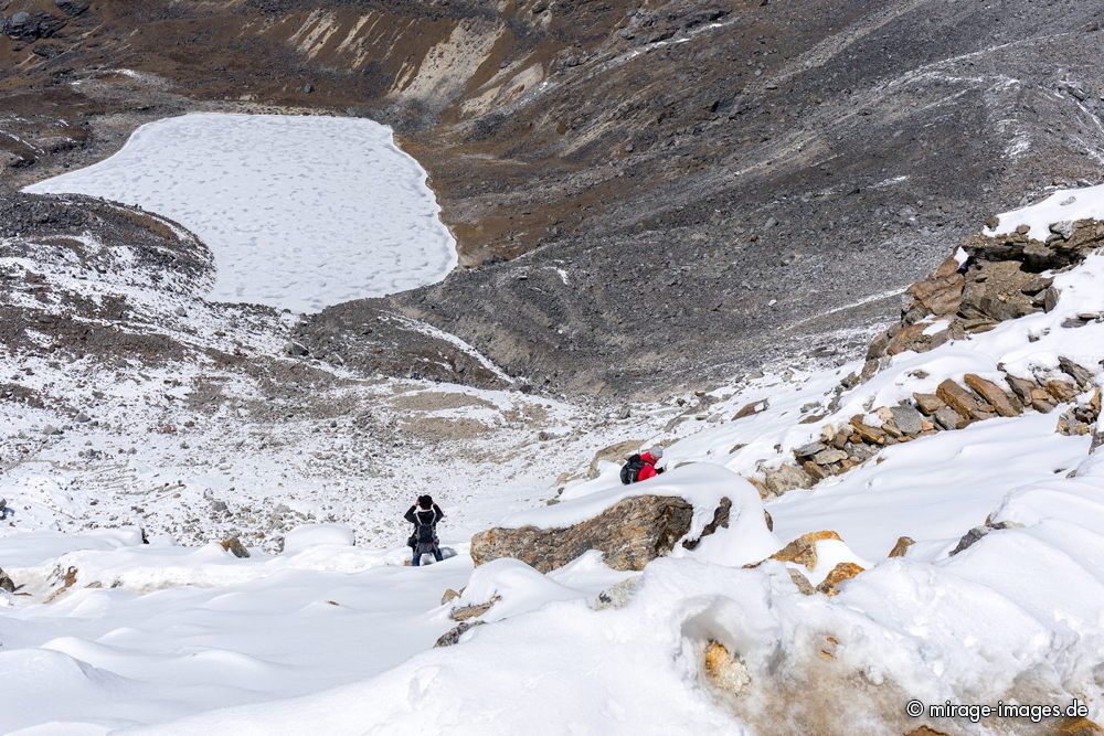 Way down to Lungden
Renjo La Pass 
