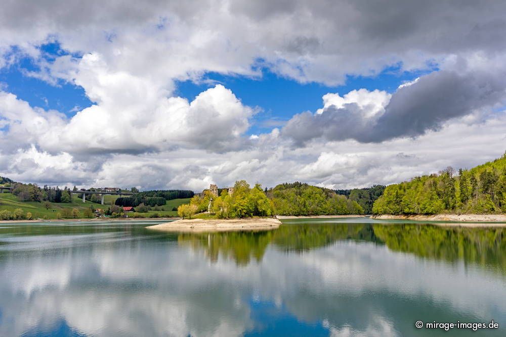 Lac de la Gruyère mit der Île d’Ogoz
Fribourg Bulle
